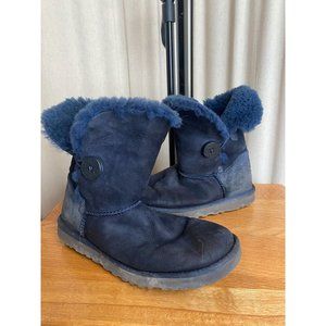 GUC UGGS Button Down Navy Blue Women's 8